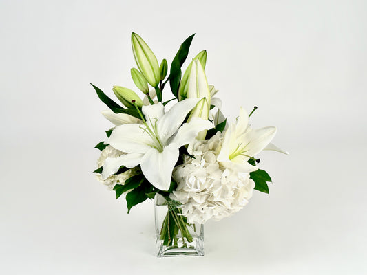 Bouquet de Lys et Hydrangées Blanches